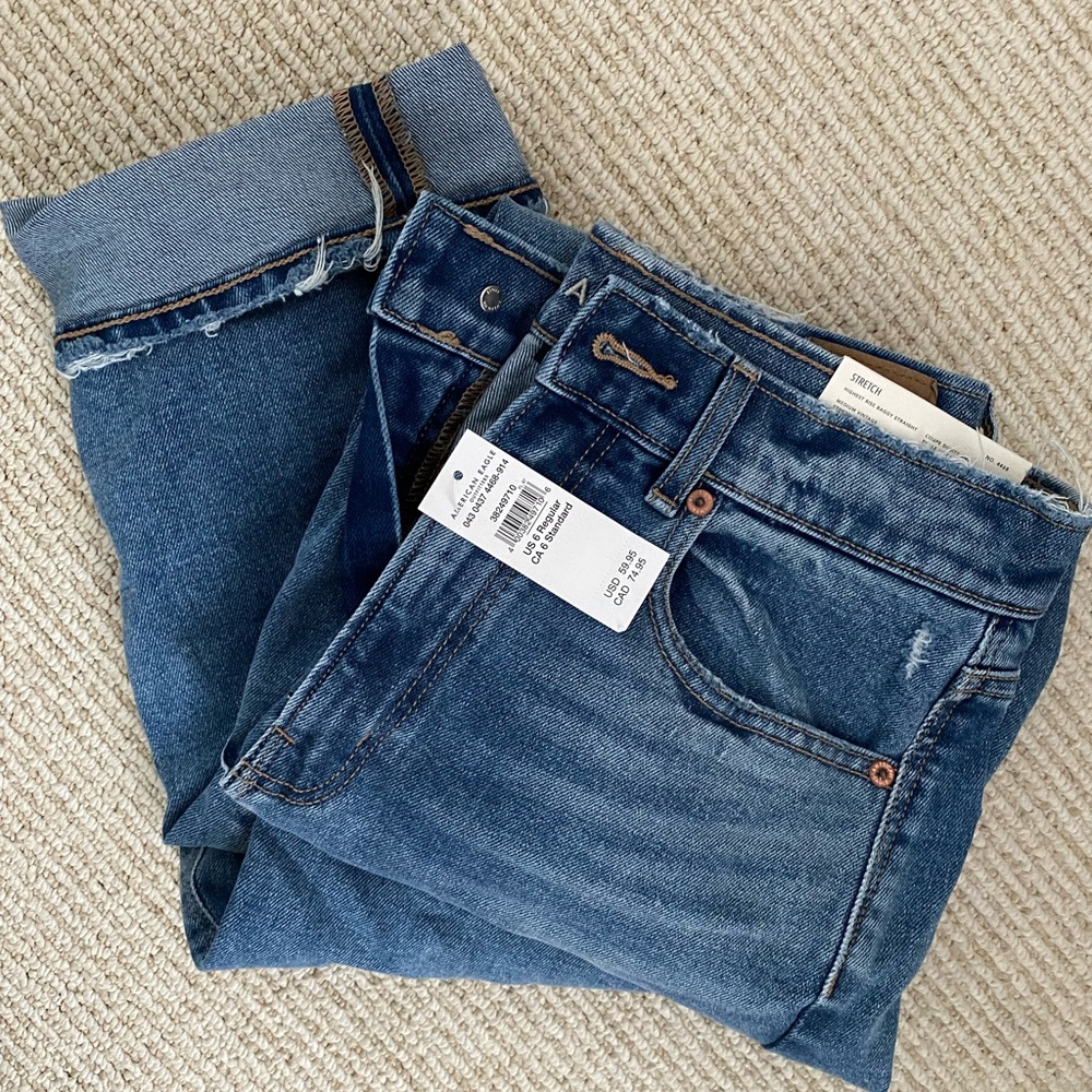 NWT American Eagle Highest Rise Baggy Straight women’s jeans 6 regular